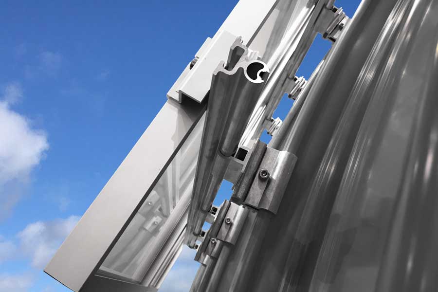 PG-55 auf Kalzipdach